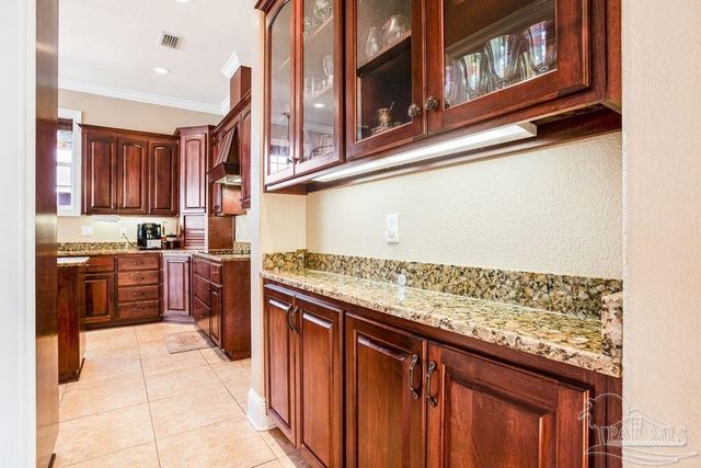 5296 Woodlake Tr, Gulf Breeze, FL 32563