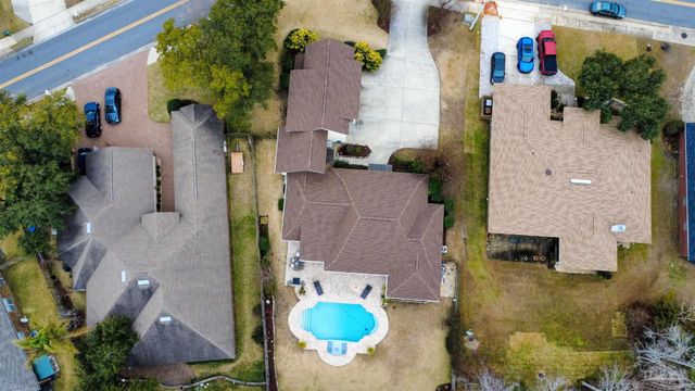 5296 Woodlake Tr, Gulf Breeze, FL 32563