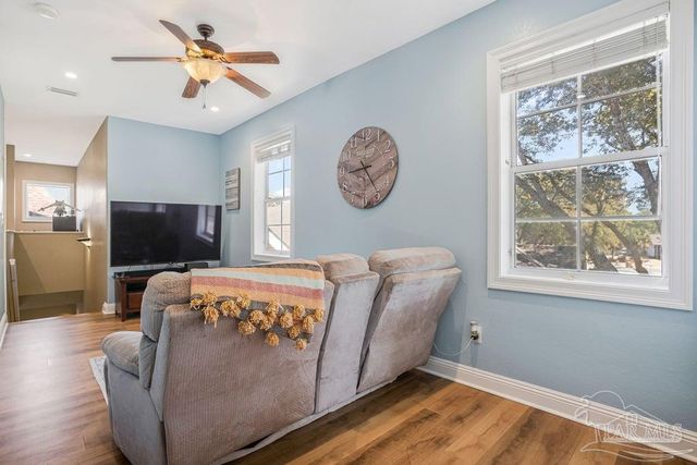 5296 Woodlake Tr, Gulf Breeze, FL 32563