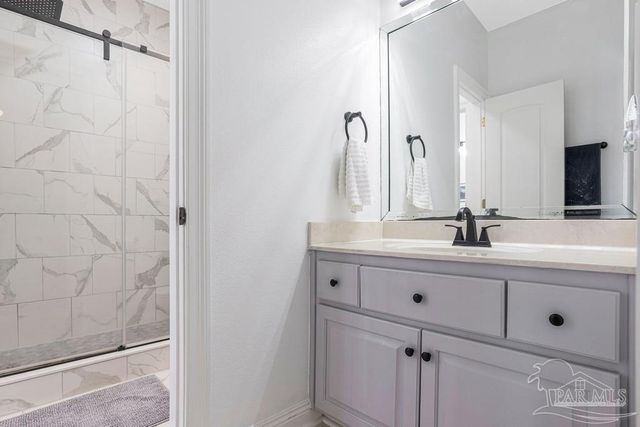 5296 Woodlake Tr, Gulf Breeze, FL 32563