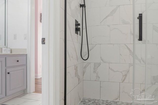 5296 Woodlake Tr, Gulf Breeze, FL 32563