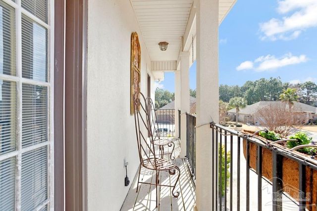 5296 Woodlake Tr, Gulf Breeze, FL 32563