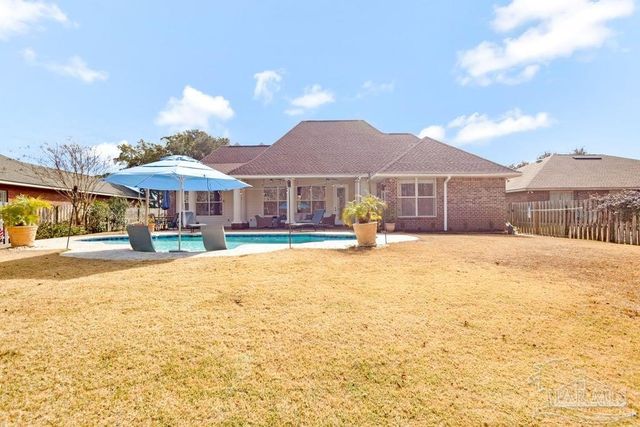 5296 Woodlake Tr, Gulf Breeze, FL 32563