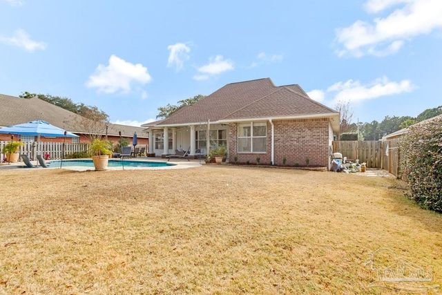5296 Woodlake Tr, Gulf Breeze, FL 32563