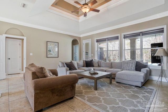 5296 Woodlake Tr, Gulf Breeze, FL 32563