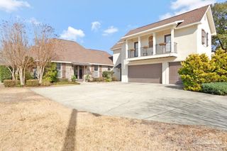 5296 Woodlake Tr, Gulf Breeze, FL 32563
