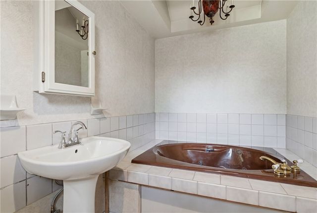 351 Maple Street, Warwick, RI 02888