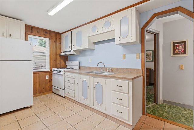 351 Maple Street, Warwick, RI 02888