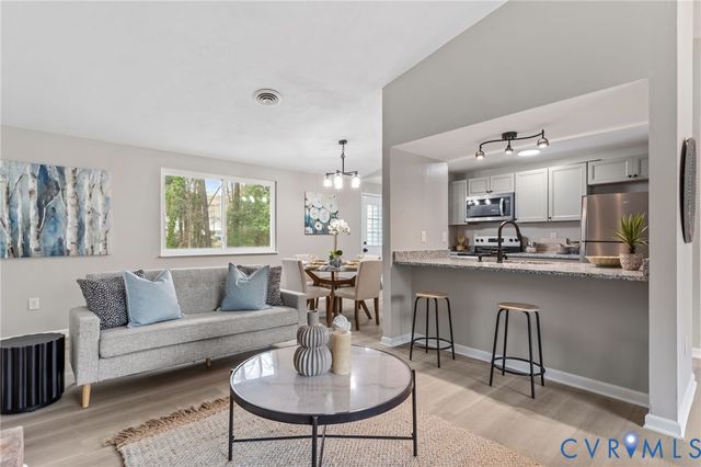 4244 Laurel Oak Rd, Chesterfield, VA 23237