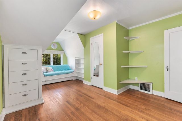 7345 18th Avenue NE, Seattle, WA 98115
