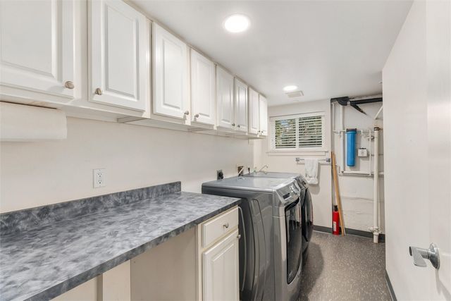 7345 18th Avenue NE, Seattle, WA 98115