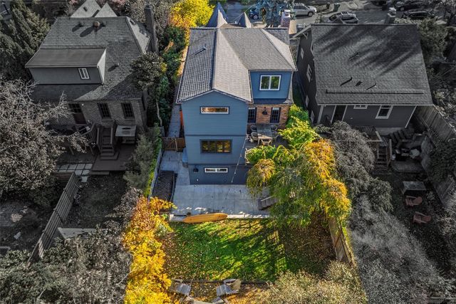 7345 18th Avenue NE, Seattle, WA 98115