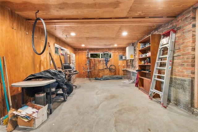 7345 18th Avenue NE, Seattle, WA 98115