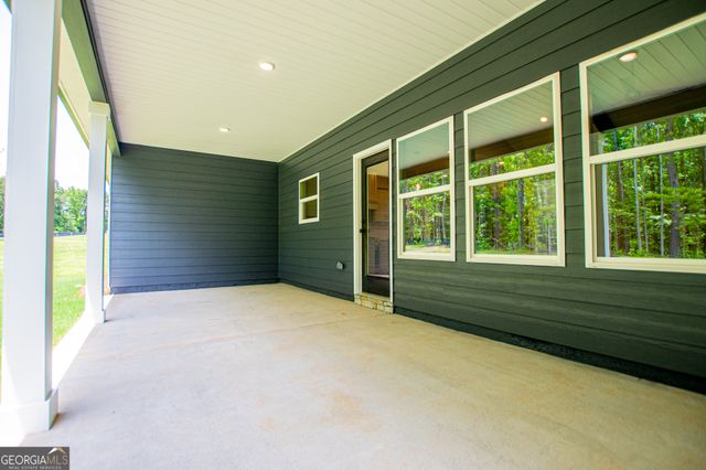 134 Woodford Drive, Roopville, GA 30170