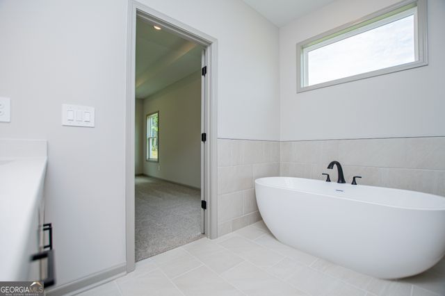 134 Woodford Drive, Roopville, GA 30170