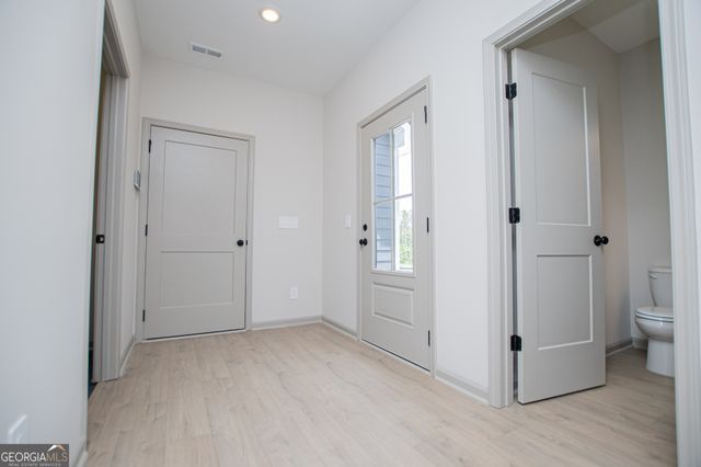 134 Woodford Drive, Roopville, GA 30170