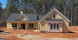 134 Woodford Drive, Roopville, GA 30170