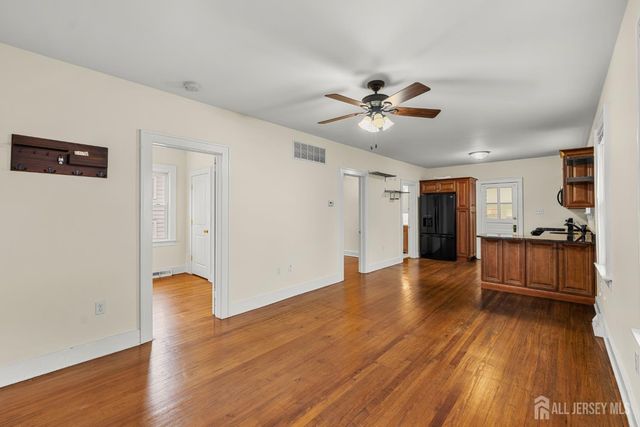 265 S 9th Avenue S, Highland Park, NJ 08904