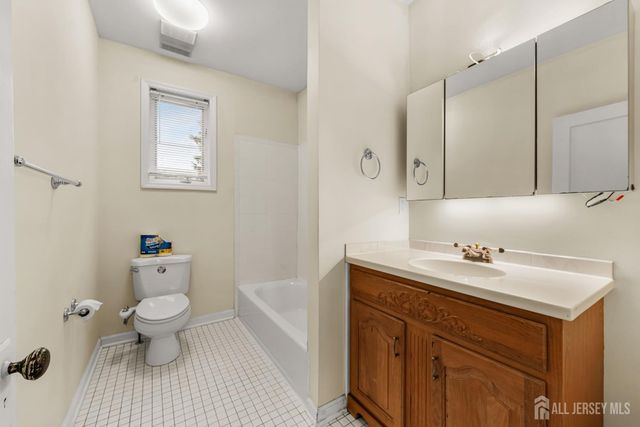 265 S 9th Avenue S, Highland Park, NJ 08904