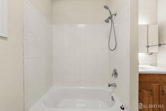 265 S 9th Avenue S, Highland Park, NJ 08904