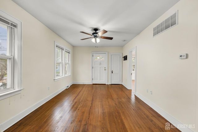 265 S 9th Avenue S, Highland Park, NJ 08904
