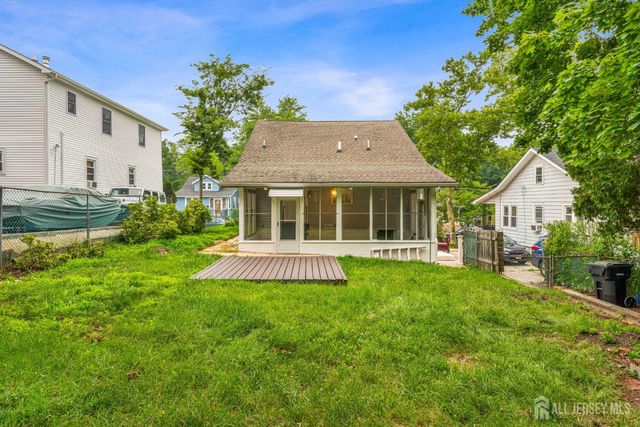 265 S 9th Avenue S, Highland Park, NJ 08904