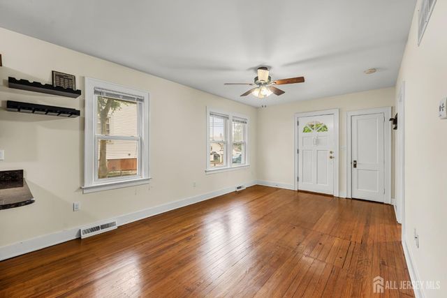 265 S 9th Avenue S, Highland Park, NJ 08904