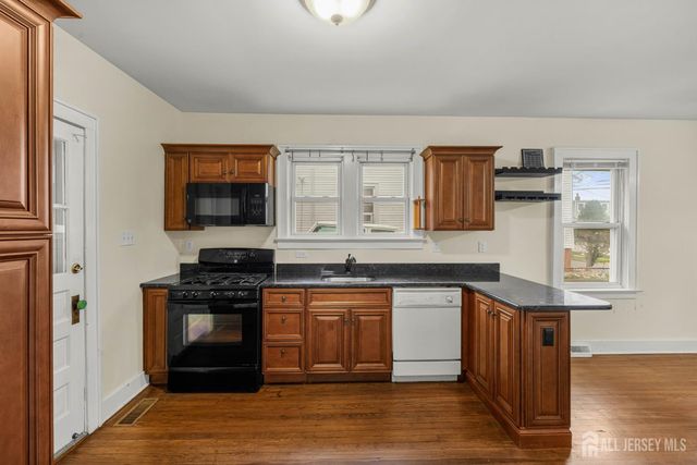 265 S 9th Avenue S, Highland Park, NJ 08904