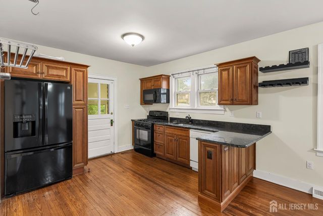 265 S 9th Avenue S, Highland Park, NJ 08904