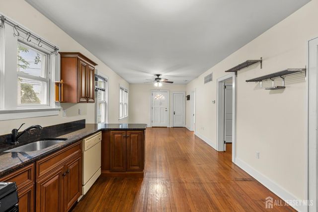 265 S 9th Avenue S, Highland Park, NJ 08904