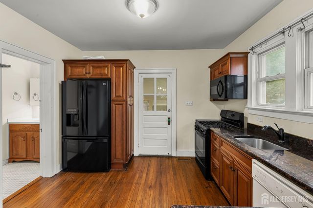 265 S 9th Avenue S, Highland Park, NJ 08904