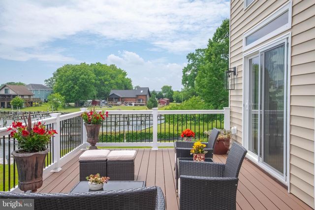 1117 CHESTER RD, Middle River, MD 21220