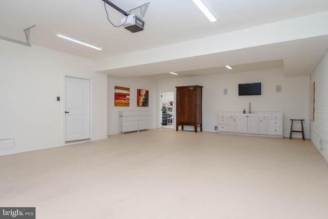 1117 CHESTER RD, Middle River, MD 21220