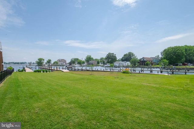 1117 CHESTER RD, Middle River, MD 21220