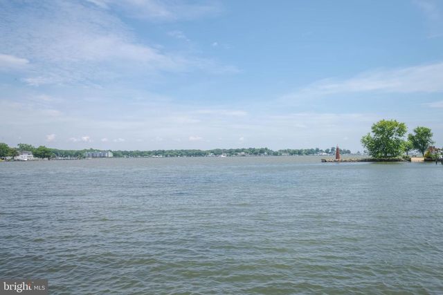1117 CHESTER RD, Middle River, MD 21220