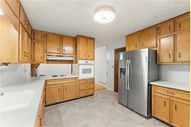 145 Bainbridge Trail, Roswell, GA 30076