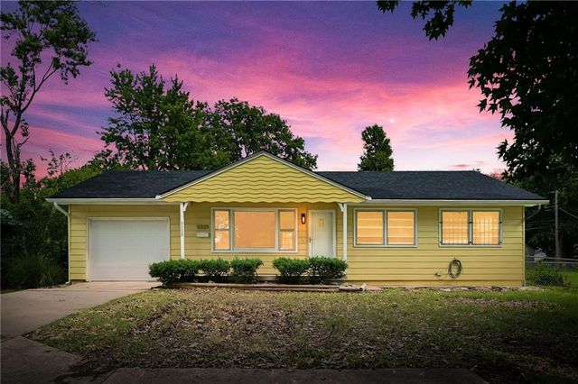 9009 Blue Ridge Boulevard, Kansas City, MO 64138