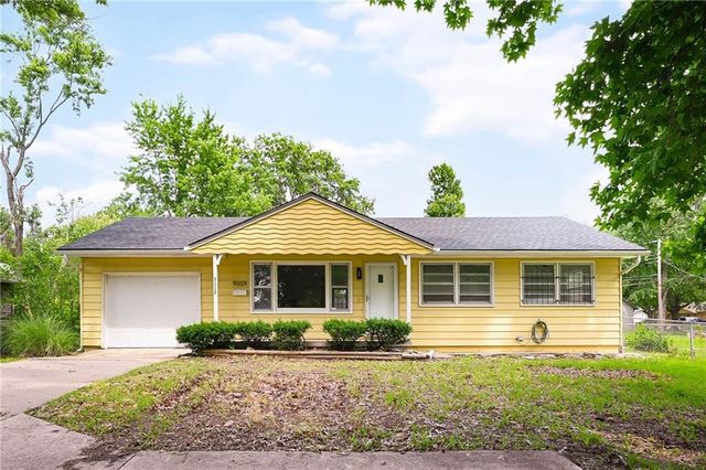 9009 Blue Ridge Boulevard, Kansas City, MO 64138