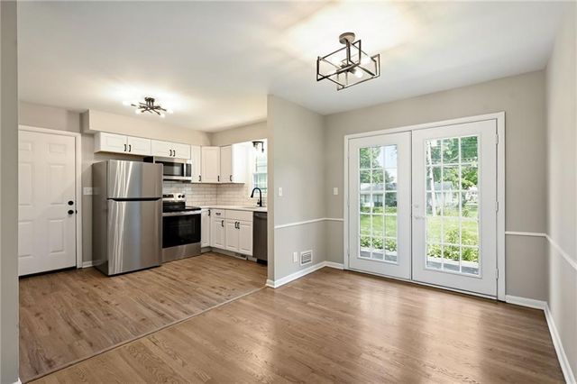 9009 Blue Ridge Boulevard, Kansas City, MO 64138
