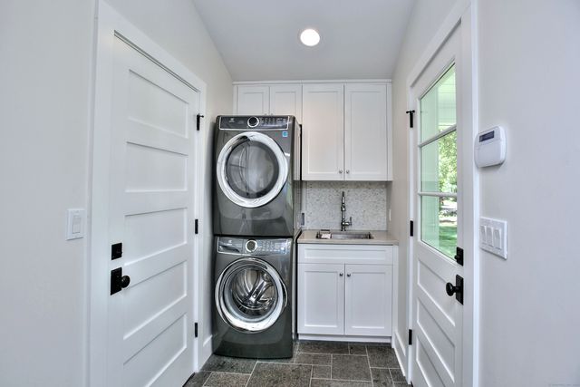 55 Kings Highway North, Westport, CT 06880