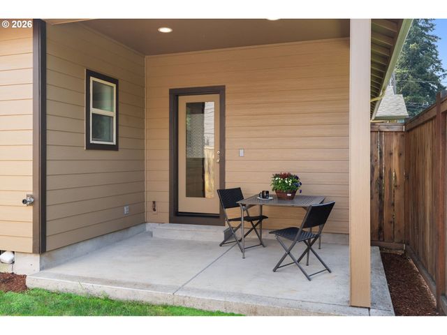 1603 CHASA St, Eugene, OR 97401