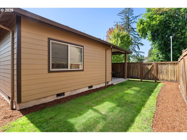 1603 CHASA St, Eugene, OR 97401