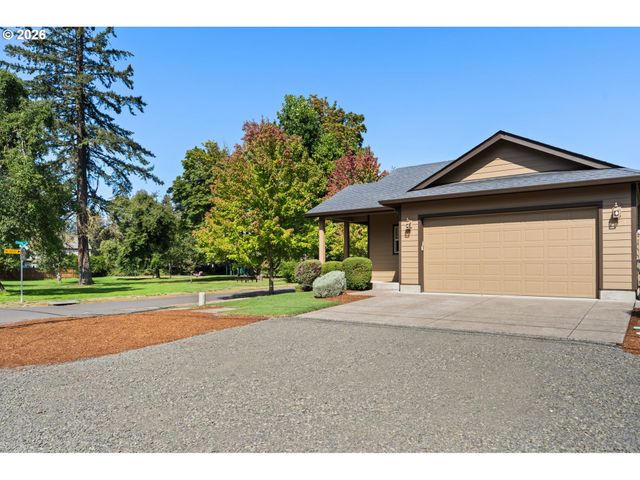 1603 CHASA St, Eugene, OR 97401