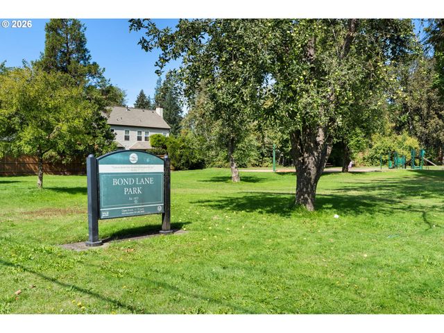1603 CHASA St, Eugene, OR 97401