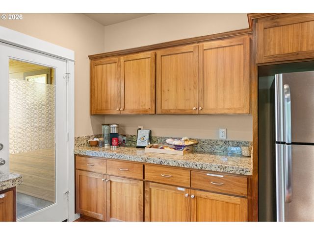 1603 CHASA St, Eugene, OR 97401