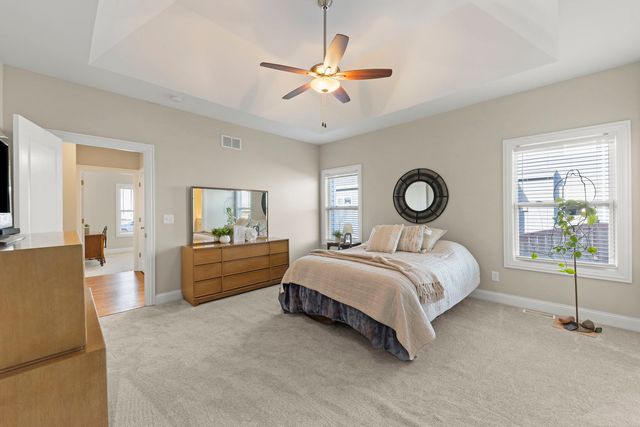 1121 Blackberry Shore Lane, Yorkville, IL 60560