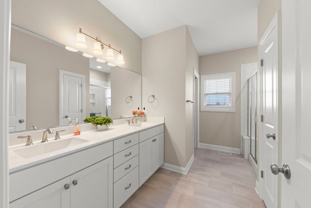 1121 Blackberry Shore Lane, Yorkville, IL 60560