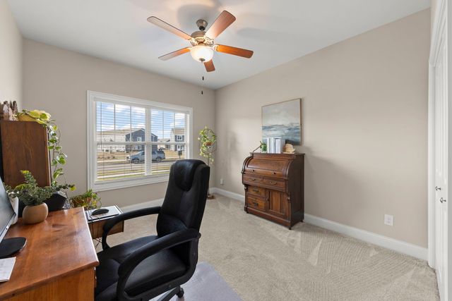 1121 Blackberry Shore Lane, Yorkville, IL 60560