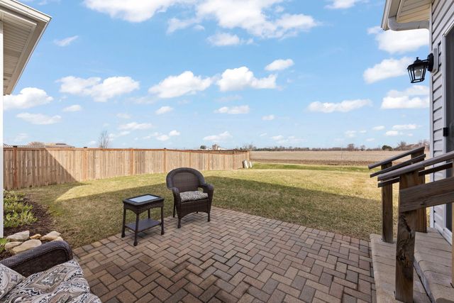 1121 Blackberry Shore Lane, Yorkville, IL 60560