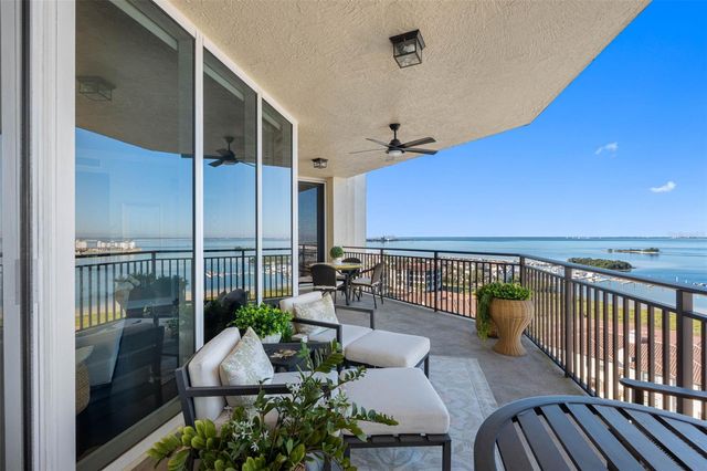 5823 BOWEN DANIEL DRIVE 1206, Tampa, FL 33616